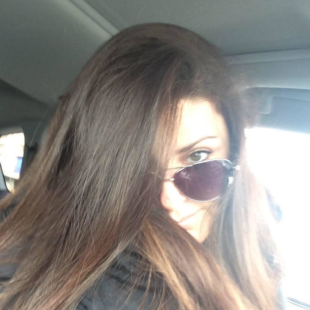 Meet your Posher, Amela